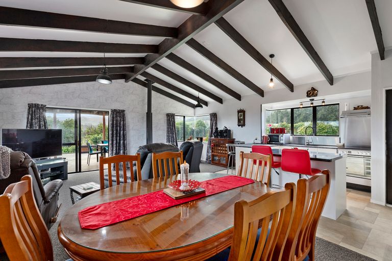 Photo of property in 35 Tui Pa Road, Te Aroha, 3392