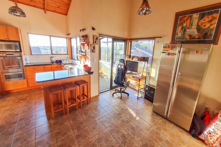 Photo of property in 8 Ilex Place, Totara Heights, Auckland, 2105