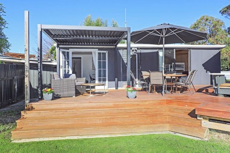 Photo of property in 30 Gillies Crescent, Waimarama, 4294