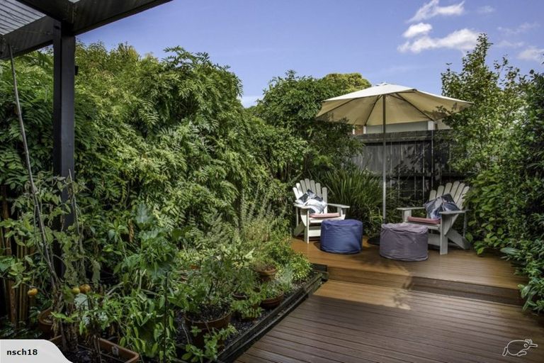 Photo of property in 4/42 Sheridan Drive, New Lynn, Auckland, 0600