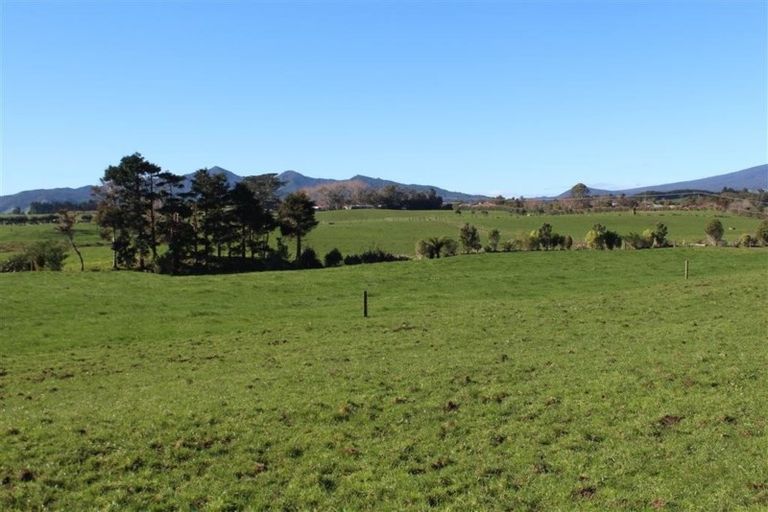 Photo of property in 1 Gossling Street, Okato, 4335