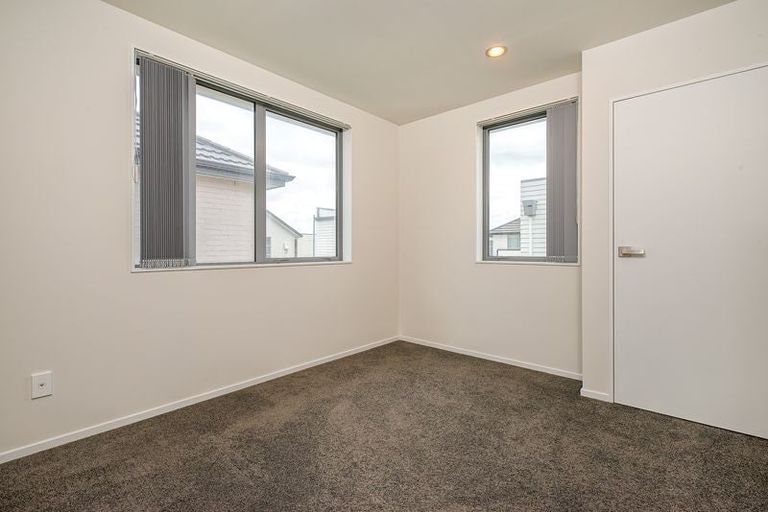 Photo of property in 200 Porchester Road, Takanini, 2112