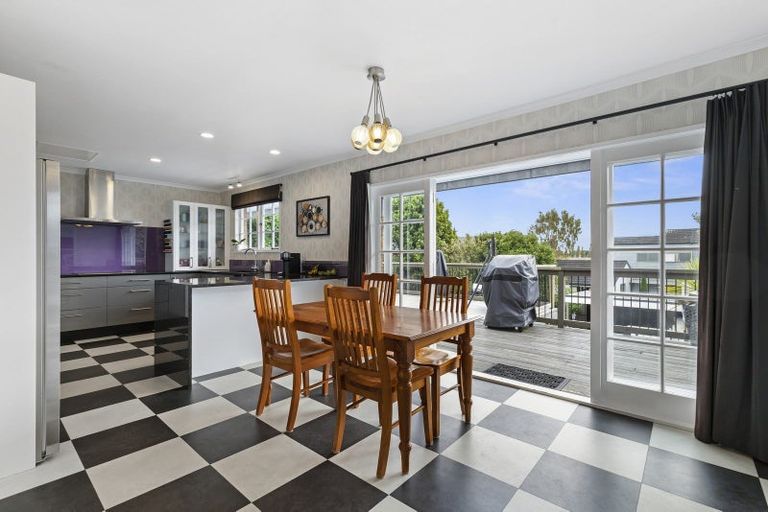 Photo of property in 10 Edwin Street, St Andrews, Hamilton, 3200