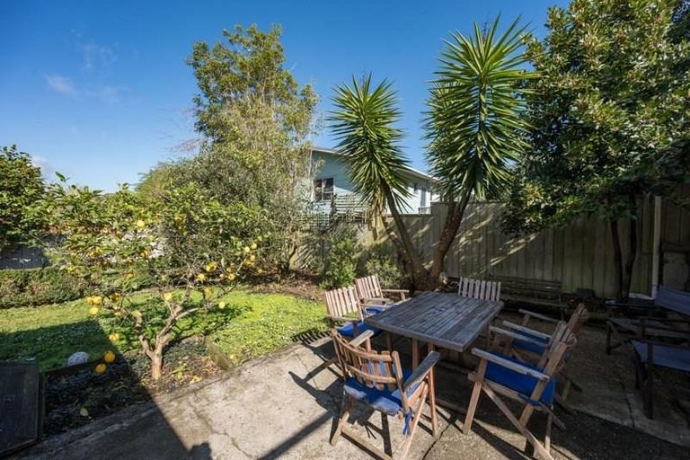 Photo of property in 106 Kawai Street, Nelson South, Nelson, 7010