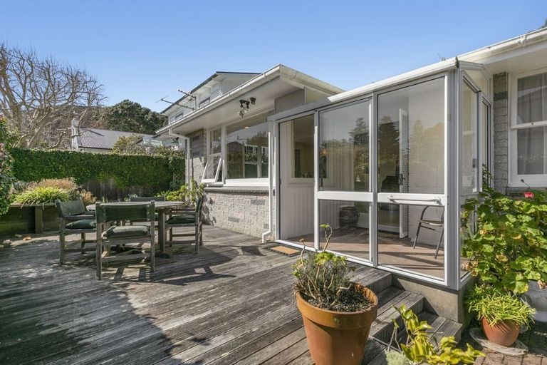 Photo of property in 1/26 Tawa Street, Eastbourne, Lower Hutt, 5013