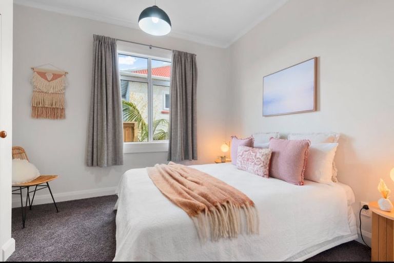 Photo of property in 23 Hargest Crescent, Saint Kilda, Dunedin, 9012