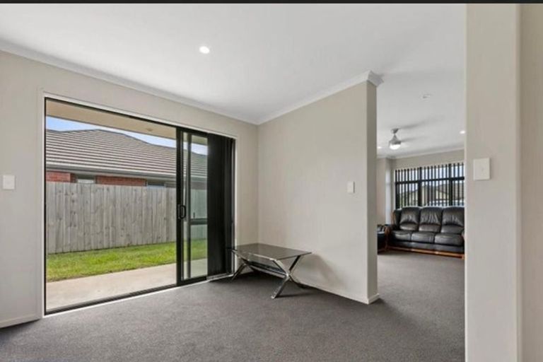 Photo of property in 11 Leet Crescent, Papamoa Beach, Papamoa, 3118