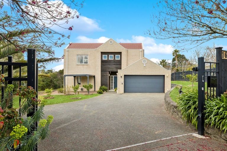 Photo of property in 16 Almond Grove, Greenhithe, Auckland, 0632