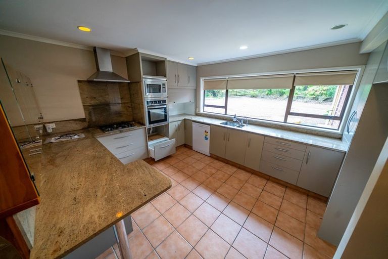 Photo of property in 248 Red Hills Road, Massey, Henderson, 0782