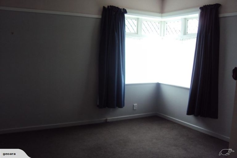 Photo of property in 137 Rongotai Road, Kilbirnie, Wellington, 6022