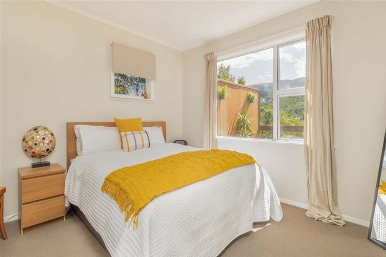 Photo of property in 51 Handyside Street, Tawa, Wellington, 5028