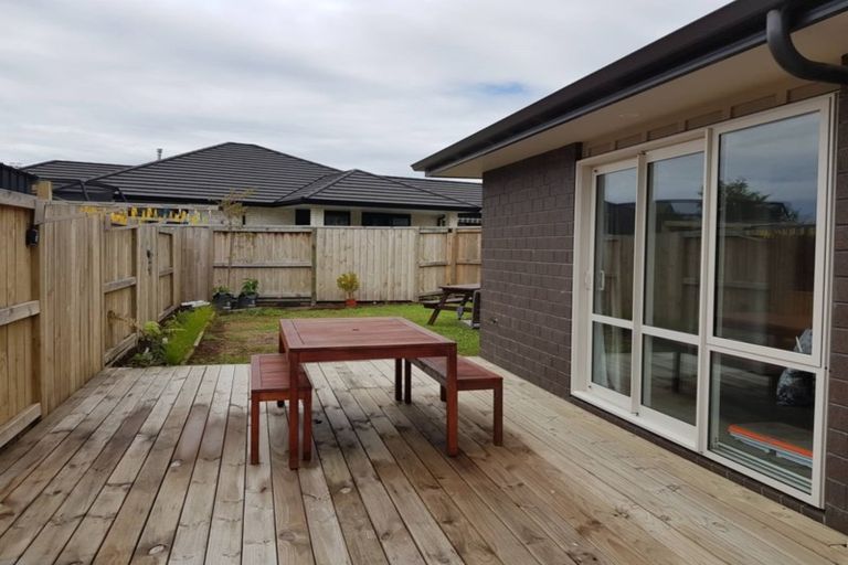 Photo of property in 4 Lakeside Terrace, Omokoroa, 3114