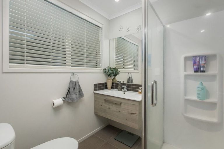 Photo of property in 1 Long Acre Close, Katikati, 3129