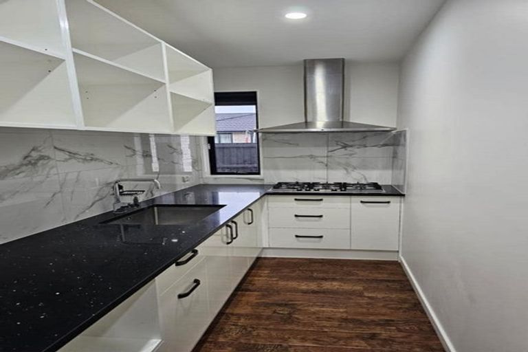 Photo of property in 4 Schofield Lane, Hornby, Christchurch, 8025