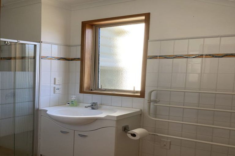 Photo of property in 60a Freyberg Street, Lyall Bay, Wellington, 6022