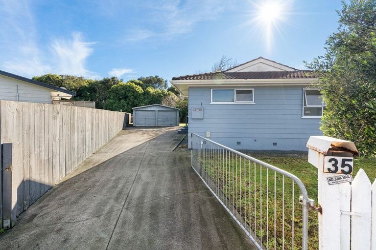 Photo of property in 35 Purcell Place, Melville, Hamilton, 3206