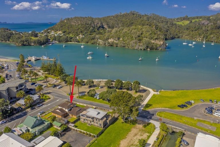 Photo of property in 6 The Esplanade, Whitianga, 3510