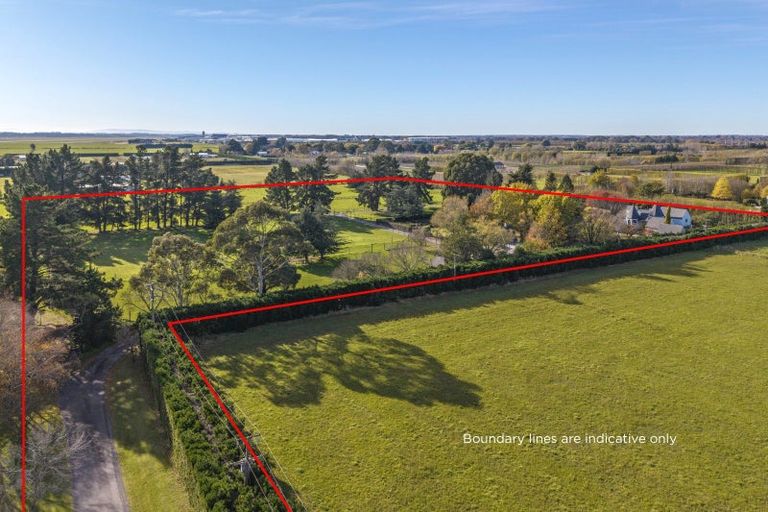 Photo of property in 602 Yaldhurst Road, Yaldhurst, Christchurch, 7676