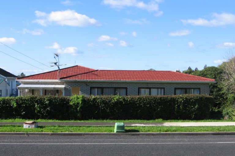 Photo of property in 28 Plunket Avenue, Papatoetoe, Auckland, 2104