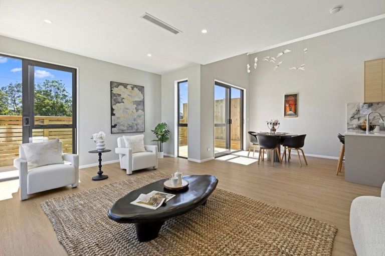 Photo of property in 46 Paretao Street, Massey, 0614