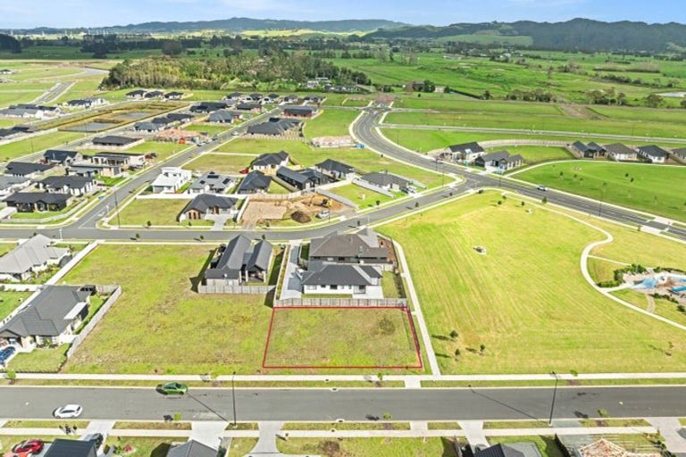 Photo of property in 20 Kapiakauri Road, One Tree Point, 0118