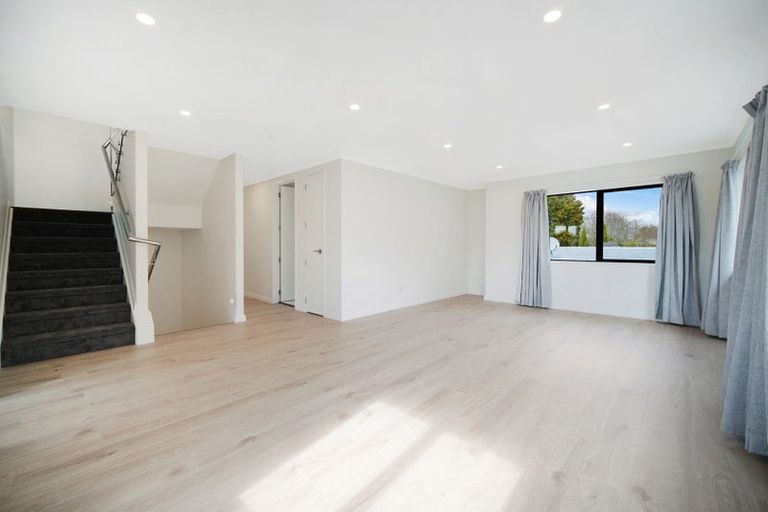 Photo of property in 421a Bucklands Beach Road, Bucklands Beach, Auckland, 2012