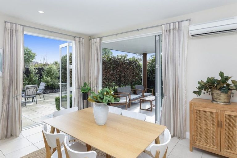 Photo of property in 16 Worsleys Road, Cracroft, Christchurch, 8025