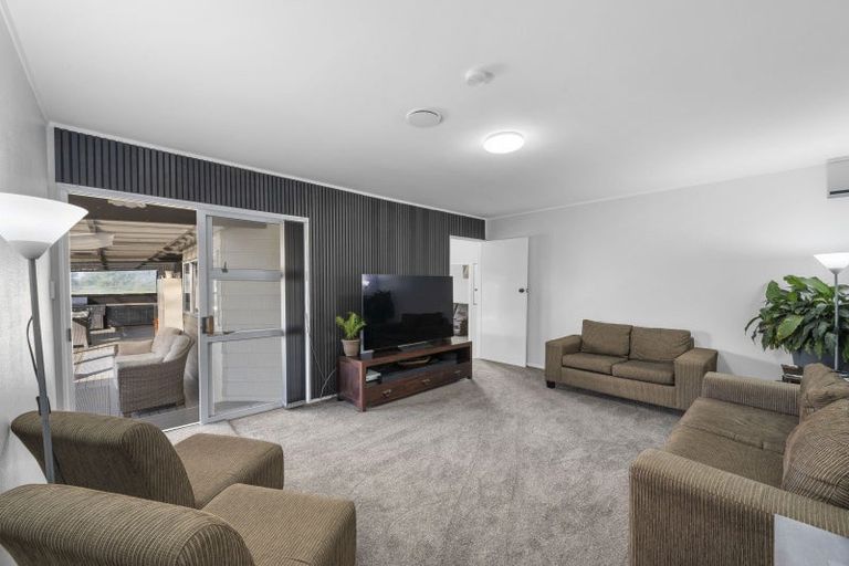 Photo of property in 968a Waiuku Road, Waiuku, 2681