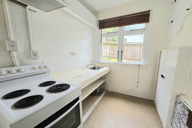 Photo of property in 34 Moana Road, Plimmerton, Porirua, 5026