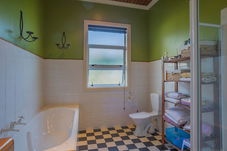 Photo of property in 28 Davie Street, Temuka, 7920