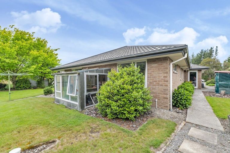 Photo of property in 127 Bridge Street, Coalgate, 7673