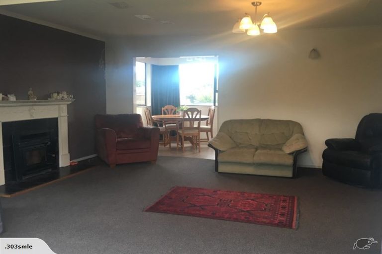 Photo of property in 57 Acacia Street, Kelvin Grove, Palmerston North, 4414