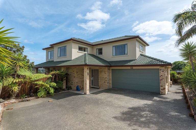 Photo of property in 27 Fergy Crescent, Wattle Downs, Auckland, 2103