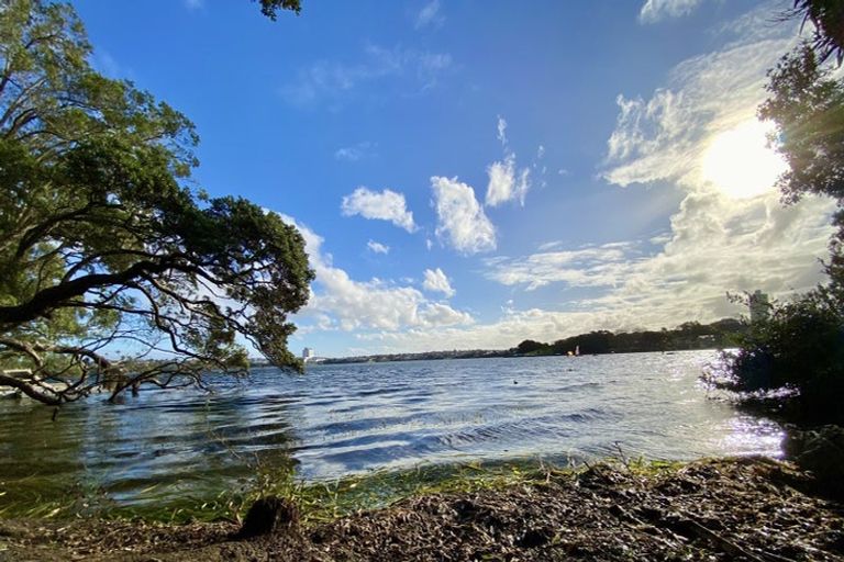 Photo of property in 278 Hurstmere Road, Takapuna, Auckland, 0622