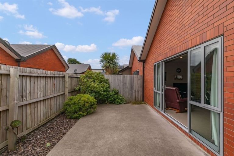 Photo of property in 7/190 Lincoln Road, Addington, Christchurch, 8024