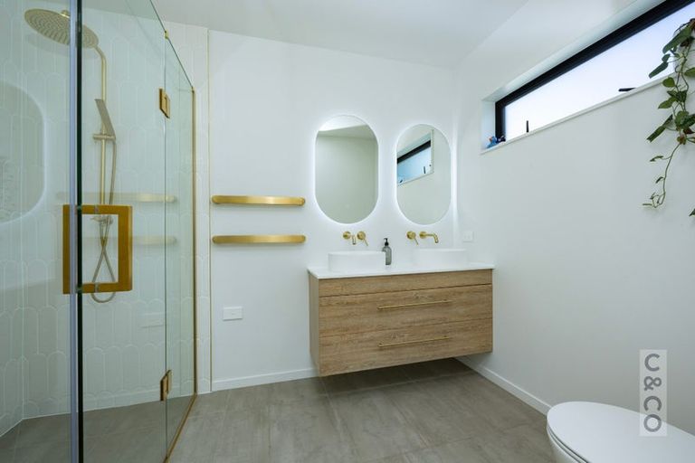 Photo of property in 7 Robert Might Road, Kumeu, 0810