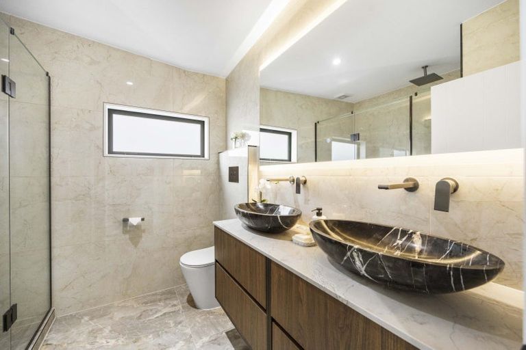 Photo of property in 32 Tahuna Minhinnick Drive, Glenbrook, Waiuku, 2681