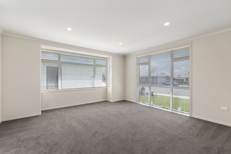 Photo of property in 33 Noumea Drive, Rangatira Park, Taupo, 3330