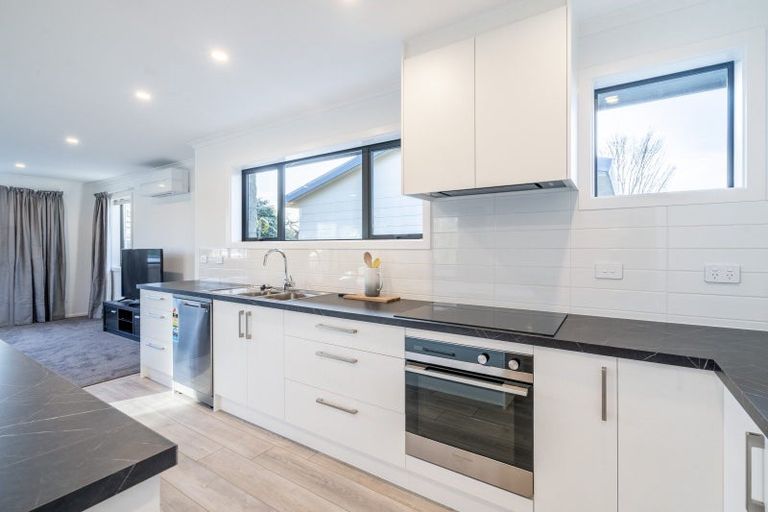 Photo of property in 143 Great North Road, Winton, 9720