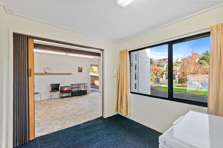 Photo of property in 8 Elwyn Crescent, Green Island, Dunedin, 9018