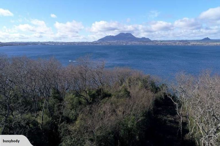 Photo of property in 8 Parawera Drive, Acacia Bay, Taupo, 3330