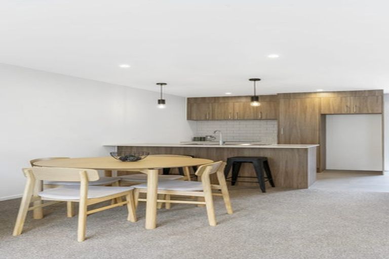 Photo of property in 6/20 Moor Avenue, Te Atatu Peninsula, Auckland, 0610