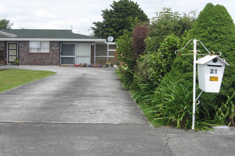 Photo of property in 21 Cargill Avenue, Feilding, 4702