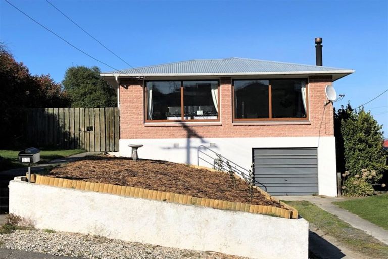 Photo of property in 11 Stevenson Street, Balclutha, 9230