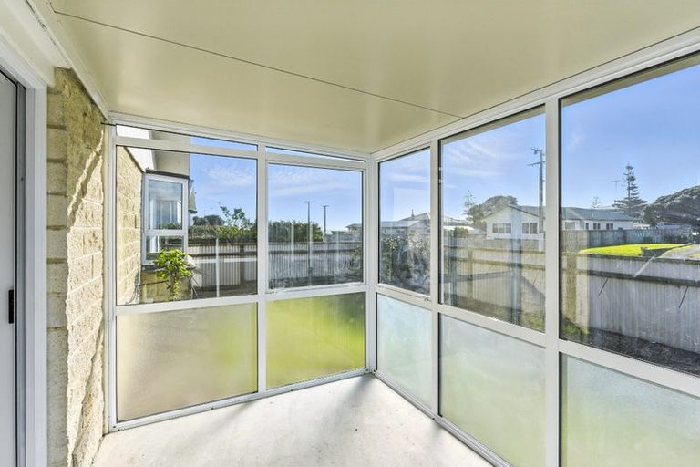 Photo of property in 5 Karaka Street, Otaki Beach, Otaki, 5512