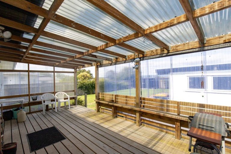 Photo of property in 71 Pipiroa Road, Ngatea, 3503