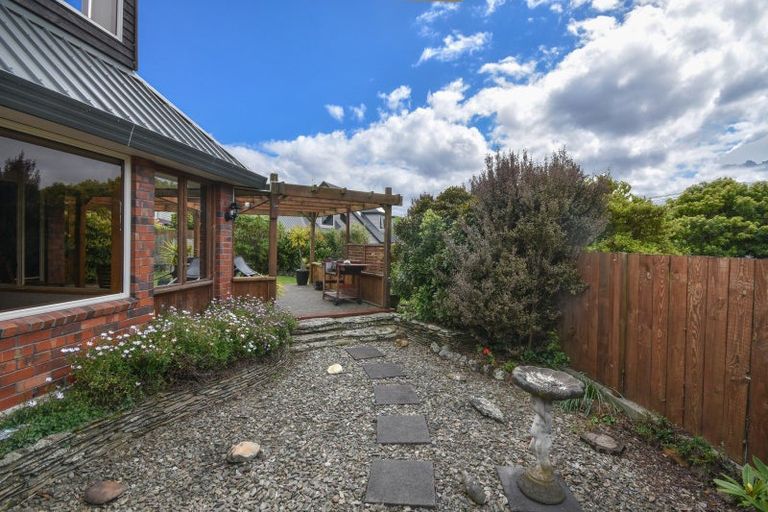 Photo of property in 19 Walton Park Avenue, Fairfield, Dunedin, 9018