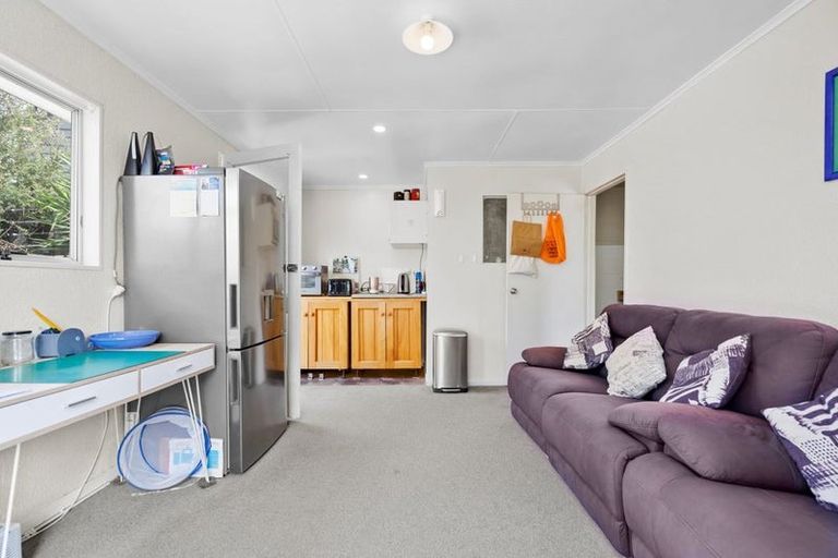 Photo of property in 80 Marsden Point Road, Ruakaka, 0116