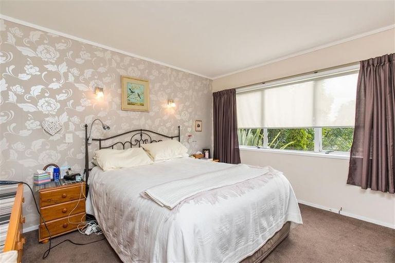 Photo of property in 1/9 Courant Place, Clover Park, Auckland, 2019