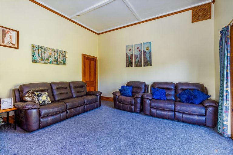 Photo of property in 70 Parsonage Road, Waimate, 7978